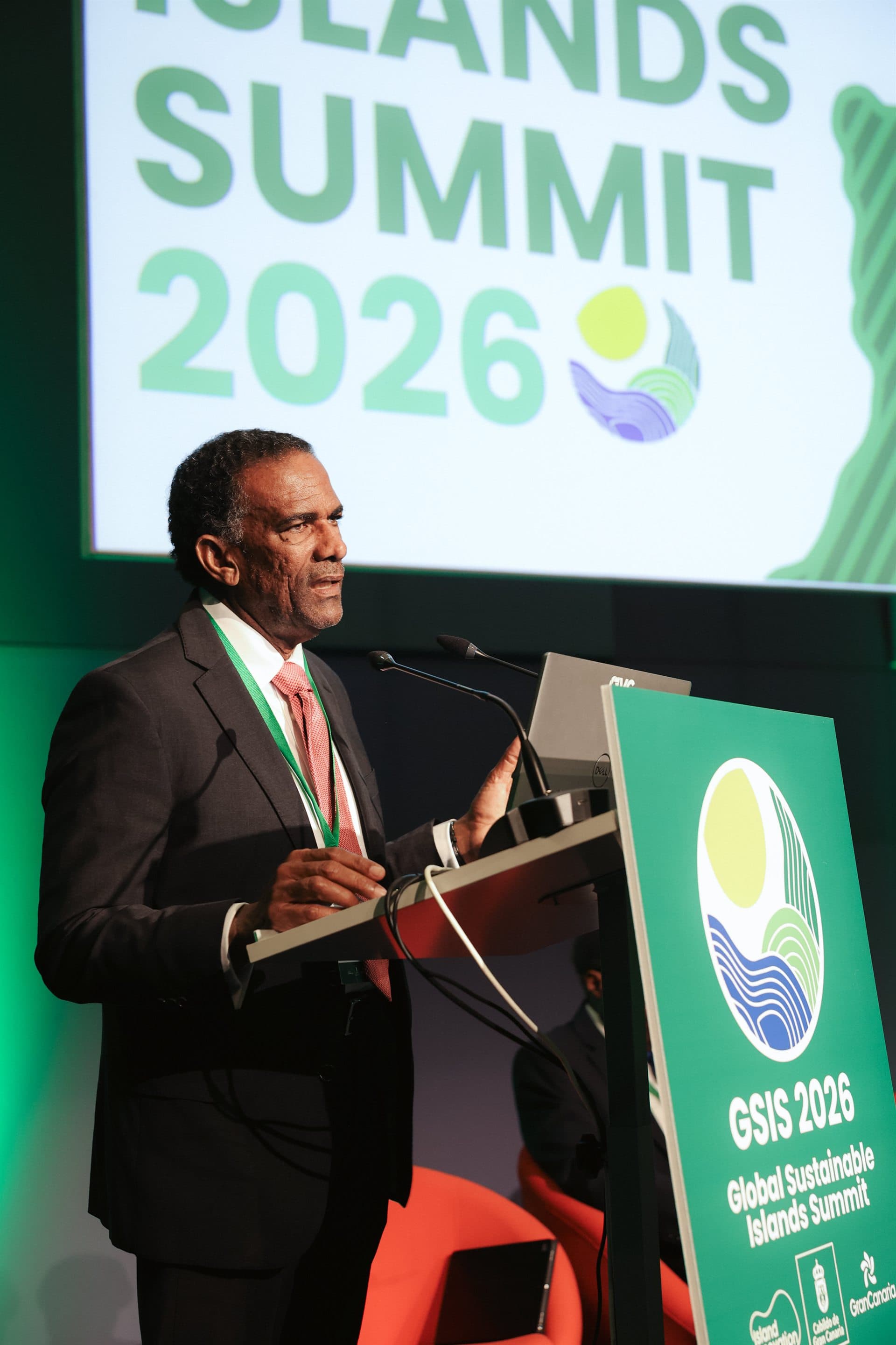 Speaker at the podium during the Islands Summit 2026